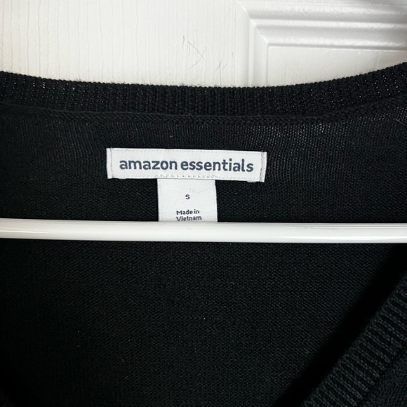 Long sleeve sweater top. Size small.‎ - Picture 3 of 4